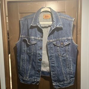 Levi’s denim vest